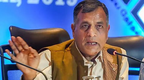 चुनाव आयोग की साख पर सवाल, अशोक लवासा बोले- जनता का भरोसा फिर से जीतना होगा