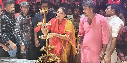 पूजा में शामिल मंत्री अग्निमित्रा पॉल