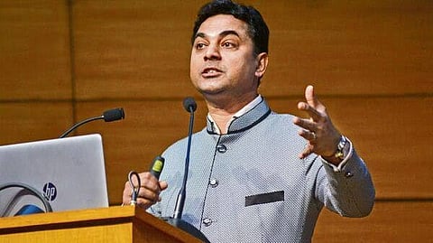 पूर्व IMF निदेशक ने पाकिस्तान के वैश्विक वित्तीय नेतृत्व के दावे को खारिज किया