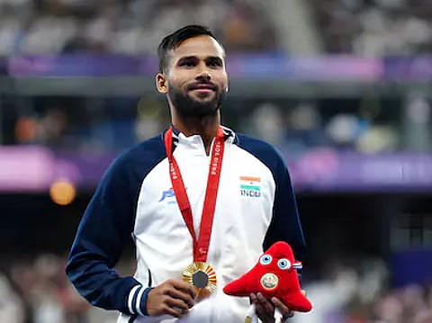 प्रवीण कुमार ने जीता गोल्ड, हाई जंप में भारत का 1-2 स्थान