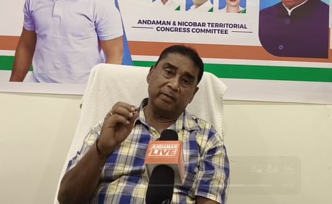 टीएसजी भास्कर द्वारा पंचायत और नगरपालिका चुनावों में पारदर्शी आरक्षण व्यवस्था की मांग किए जाने का दृश्य।
