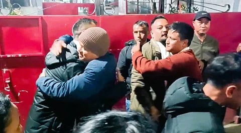 हिंसा में गिरफ्तार 2 केएसयू नेता जमानत पर रिहा
