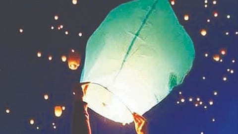 बिना लाइसेंस स्काई लैंटर्न उड़ाने पर रोक