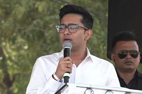 अभिषेक बनर्जी के खिलाफ अवमानना याचिका दायर