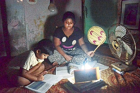 Load Shedding : 6 घंटे गुल रही बिजली, लोग परेशान