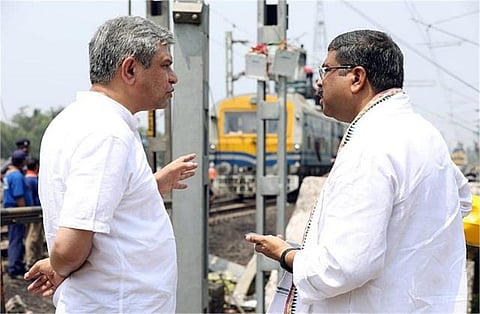 ‘पटरियों पर इस दिन से सेवाएं बहाल होने की उम्मीद’