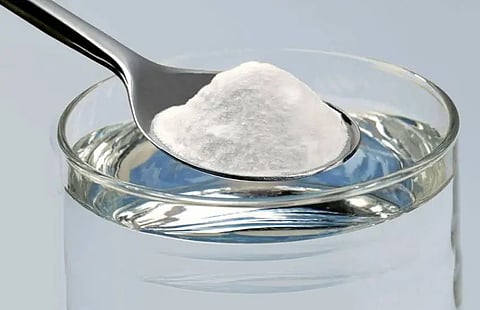 नमक पानी से किया गया ये टोटका होता है लाभकारी, यहां जानिए कैसे