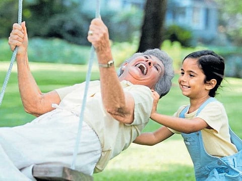 हमेशा खुश रखने के मैजिकल टिप्स