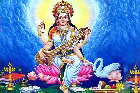 Maa Saraswati: 24 घंटे में इस समय जुबान पर बैठती हैं देवी सरस्वती …
