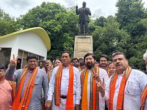 रास चुनाव के लिये अनंत महाराज ने दाखिल किया नामांकन