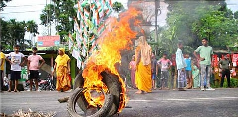 बंगाल में पंचायत चुनाव हिंसा में मरने वालों की संख्या 54 हुयी