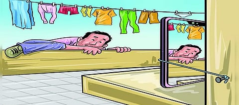 Undergarments चुराने पर हो रहा है दंगा