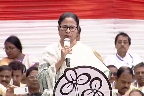 CM Mamata ने ईवीएम हैक के बारे में ये क्या कह दिया …
