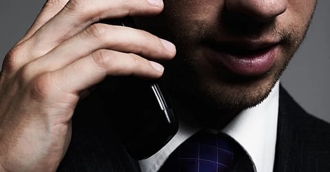 पुरुष होकर महिला जैसी थी आवाज फिर …