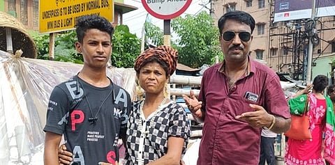 Kolkata Police के इस वीडियो से 7 साल बाद हुआ मां-बेटे का मिलन