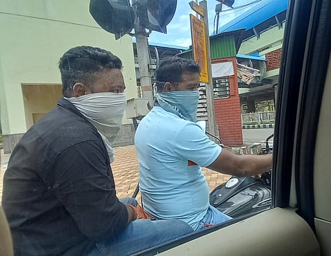 न्यूटाउन में रहने वाले सैकड़ों लोगों को वोट देने से रोका गया