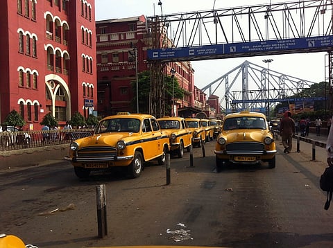 अब Howrah Station से App के माध्यम से करें पीली टैक्सी की बुकिंग