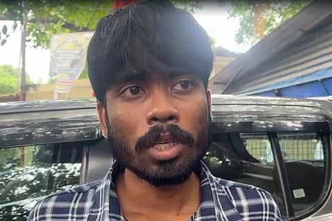 Calcutta University Ragging : रूम में ही कराया टॉयलट, खाना भी नहीं दिया गया