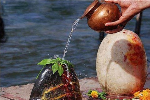 Masik Shivratri 2024: इस विधि के साथ करें भगवान शिव की पूजा, जानें मासिक शिवरात्रि के दिन क्या करें और क्या नहीं?
