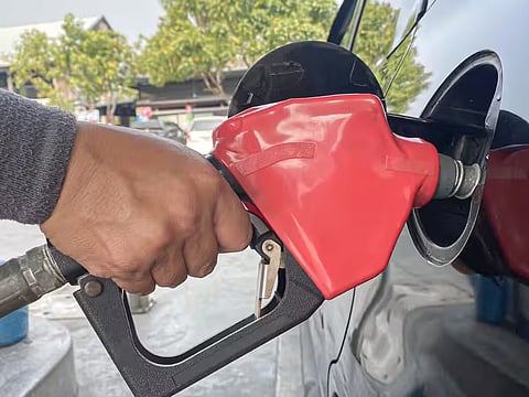 Petrol Pump पर फ्री में मिलती हैं ये 6 सुविधाएं, इमजरेंसी में बिना …