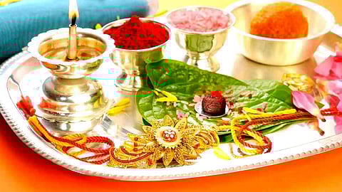 रक्षाबंधन पर राशि के अनुसार आजमाएं ज्योतिष के कुछ उपाय, पूरे साल बनी रहेगी खुशहाली