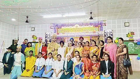 द आर्यन्स स्कूल में मुंशी प्रेमचंद की कहानियों का सफल मंचन