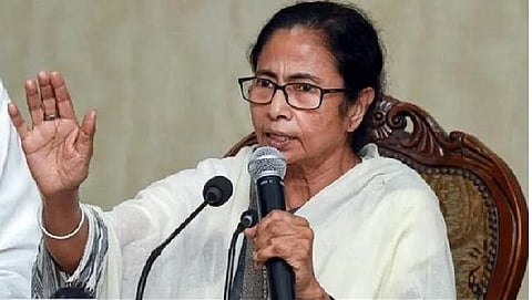मोदी सरकार पर CM ममता का निशाना, ‘जांच एजेंसियों के सामने नहीं झुकाएंगे सिर’