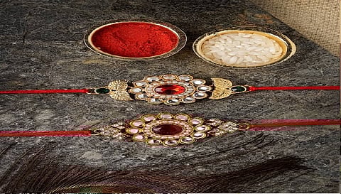 रक्षाबंधन पर राशि के अनुसार रंगों वाली बांधे राखी, जानिए इससे होने वाले लाभ