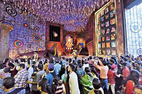 Durga Puja 2023 : अब एक क्लिक में पता चलेगा किस पूजा पंडाल में है कितनी भीड़