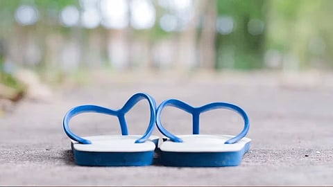 हवाई चप्पल में हवाई का क्या मतलब होता है ?