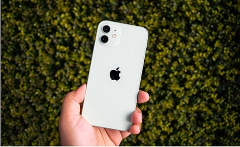 इस देश ने बैन किया iPhone 12, कारण जान …