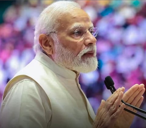 पीएम मोदी आज 3 हजार लोगों के साथ करेंगे डिनर