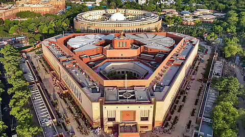 New Uniform for Parliament Staff : नई संसद में कमल की आकृति वाली शर्ट और …