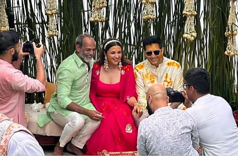 शादी के बाद सामने आई परिणीति-राघव की हल्दी सेरेमनी से तस्वीर