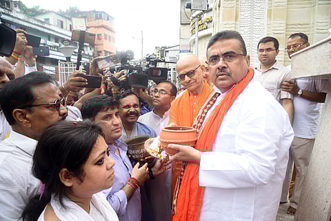 शुभेंदु ने स्वामी विवेकानंद के पैतृक घर से ली मिट्टी