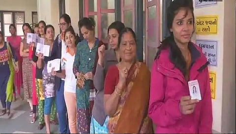 6 राज्यों की 7 विधानसभा सीटों पर वोटिंग जारी