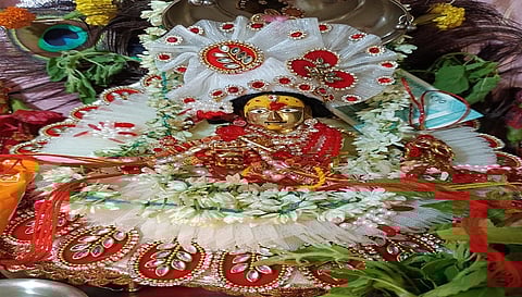 जन्माष्टमी पर ये चीजें खरीदकर लाएं घर, वैवाहिक जीवन समेत धन की परेशानी होगी दूर