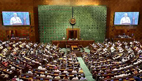 महिला आरक्षण बिल: इस मुद्दे पर 27 साल बाद कैसे एक हुए सभी दल ?