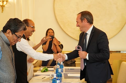 स्पेनिश भाषा की पढ़ाई बंगाल में कराने को लेकर मैड्रिड में उच्चस्तरीय बैठक