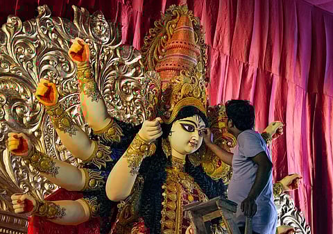 Durga Puja 2023 : आज से पूजा पंडालों का उद्घाटन करेंगी सीएम ममता