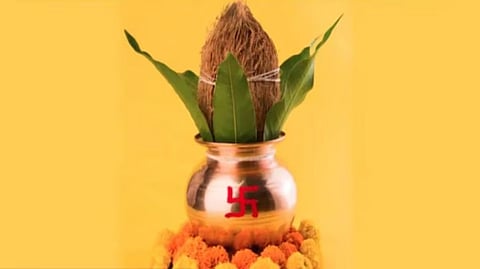 Navratri Kalash Visarjan: नवरात्रि के बाद कलश के पानी, नारियल और चावल का क्या करें? जानें नियम