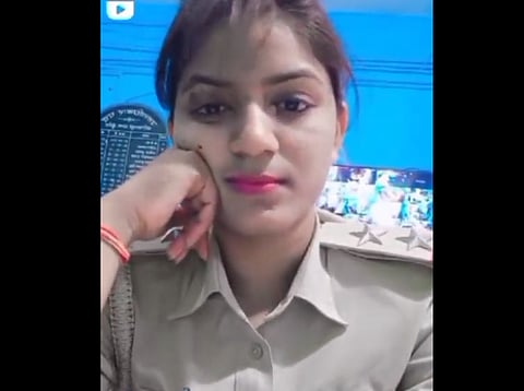 बिहार में अचानक वायरल हो गई ये महिला दारोगा, अब खड़ी हो गई मुसीबत