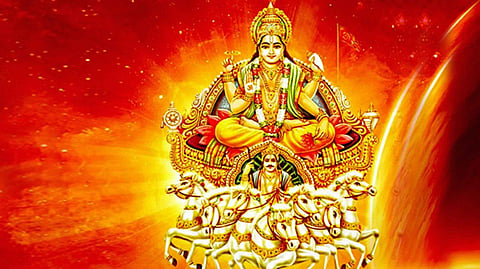 Sunday Mantra : रविवार के दिन कैसे करें सूर्य देव की पूजा, किन नियमों का करें पालन