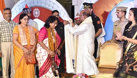 बंगाल के इन खूबसूरत पूजा पंडालों को राजभवन से मिला ‘दुर्गा रत्न’ पुरस्कार