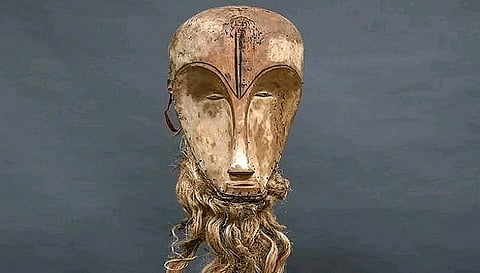 13 हजार में खरीदकर 36 करोड़ में बेचा अनोखा मुखौटा, ऐसे हुआ खुलासा