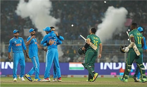 शतकवीर कोहली, जडेजा के पांच विकेट ने भारत को दिलाई लगातार आठवीं जीत