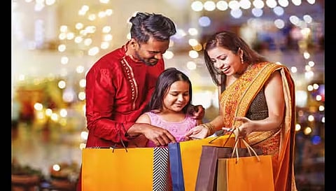 दिवाली की खरीददारी में नहीं लगेगा चूना, शॉपिंग से पहले 5 बातों का रखें ध्यान