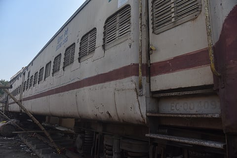 Sealdah Railway Station : अब यहां उठायें जर्जर रेलवे कोच में हेरिटेज रेंस्तरा का लुत्फ