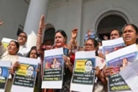 Kolkata News: BJP के विधायकों पर केस दर्ज, राष्ट्रगान के अपमान का आरोप