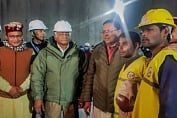 Uttarkashi Rescue: सफल हुआ रेस्क्यू ऑपरेशन, टनल से बाहर निकाले गए सभी मजदूर